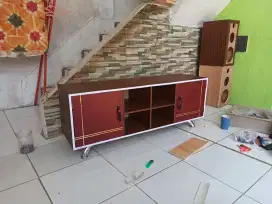 lemari TV sederhana ukuran panjang 122 cm