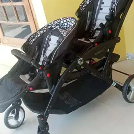 Preloved stroller kembar atau tandem