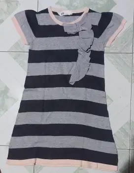 H&M Mididress Pita