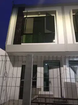Dijual Rumah Baru Minimalis Modern 2lt di Kp Rawa Johar Baru JakPus