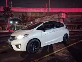 Dijual Honda Jazz RS Matic Langsung Pemakai