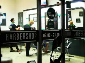 DIJUAL PAKET USAHA BARBERSHOP MENGUNTUNGKAN SUDAH JALAN 12 TAHUN