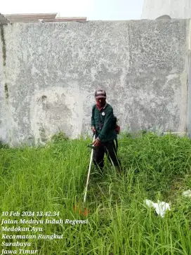 JASA POTONG RUMPUT SURABAYA TIMUR