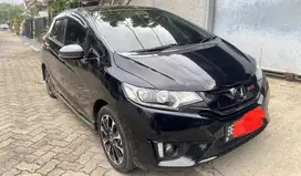 Honda Jazz 1.5 RS CVT 2016 interior istimewa, siap pakai