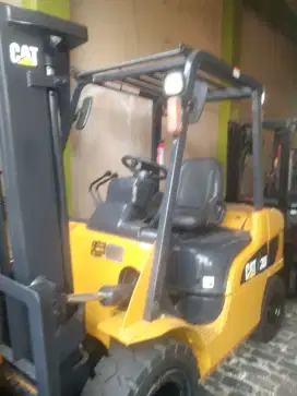 Forklift Caterpillar 2,5 ton 2019 murah
