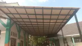 Kanopi baja ringan