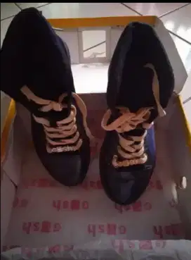 Sepatu boot usia SD SMPbranded mall