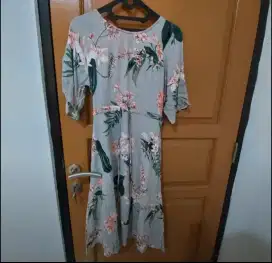 Dress branded wanita