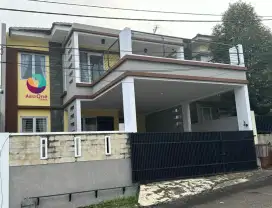Dijual cepat rumah cantik di perumahan Bukit golf Cimanggis