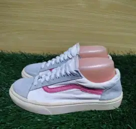 Sepatu Vans Style 36 Marsmallow Size 36