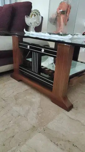 Meja Persegi Mewah