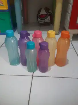 Tupperware bekas