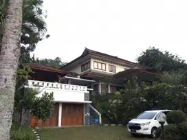 Di jual harga di bawah NJOP Villa di cisarua Bogor