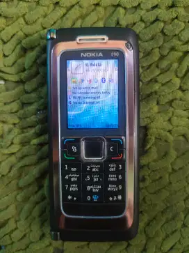 Nokia e90 mocca