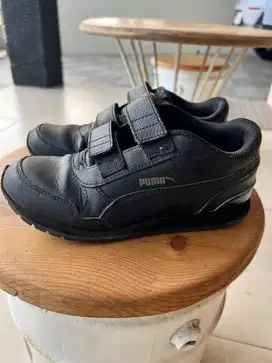 Sepatu Puma anak - black - ori without box