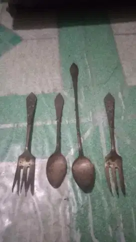 sendok + garpu kuno