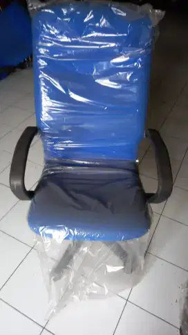 KURSI Putar staf kantor