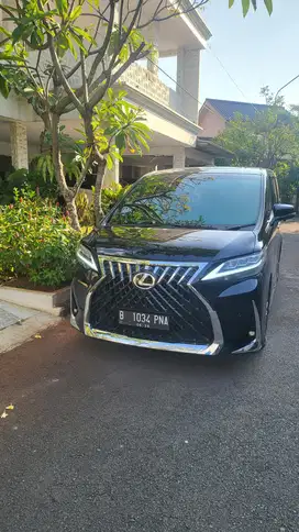 Toyota Alphard 3.5  Q  executive lounge 2015 Model Lexus LM350
