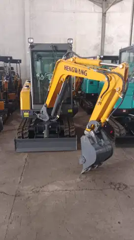 Excavator Mini 2.5 Ton ( HW-25 )