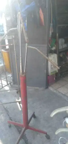 Cocok.utk jualan baju se bh besi gantung nya 3 sudut muat byk bhn tbl
