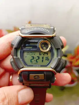 G-Shock GD-400-9DR