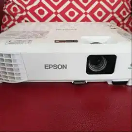 Proyektor Epson EB - E 500 new full set