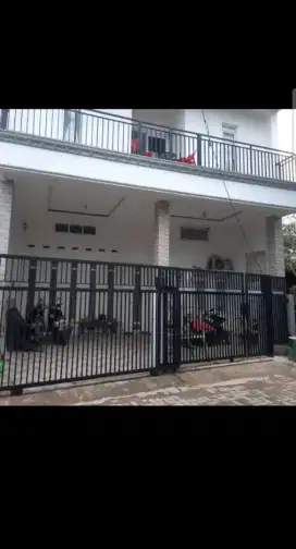 Pagar besi minimalis