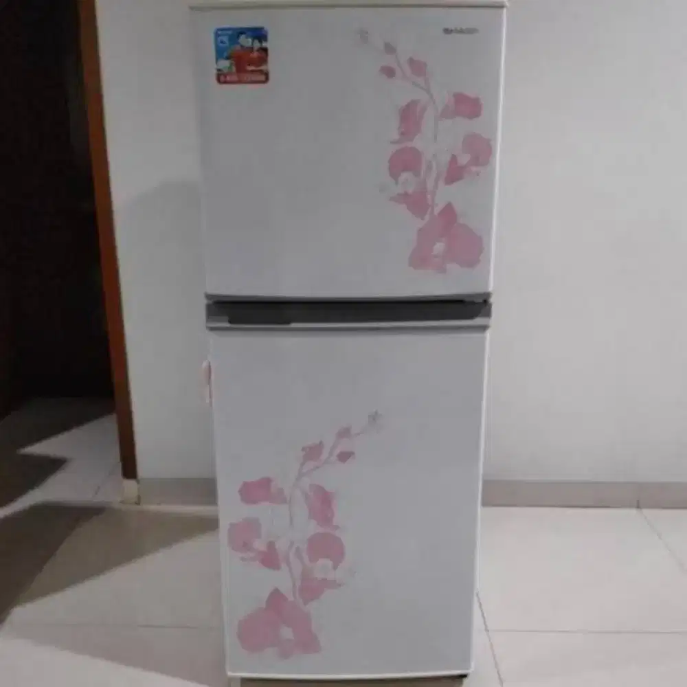 Kulkas Sharp putih