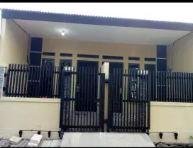 Dijual rumah kontrakan 2 petak di perum taman raya rajeg