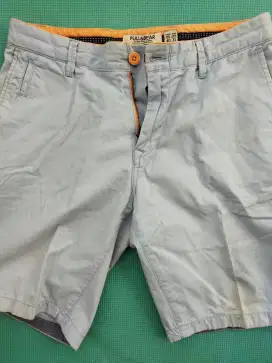 Celana pendek Pull & Bear size 34