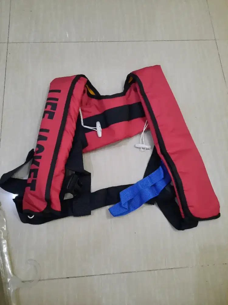 Life jacket NEW