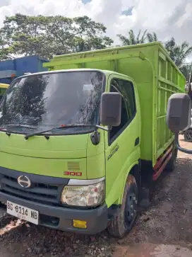 Hino dutro 130HD bak besi thn 2020