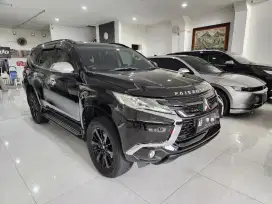 Pajero Dakar 4x2 A/T Black Edition Rockrordfosgate 2019