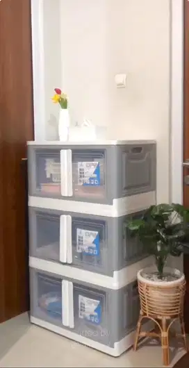 Lemari Plastik Olymplas Folding Storage Grey