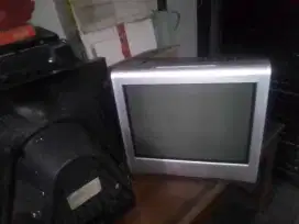 Jual tv tabung 21inch merek LG ada 2, Sanyo ada 1