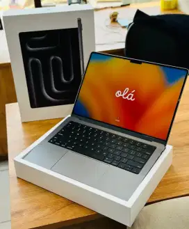 MacBook Pro (14 Inci, M3, 2024) 512GB Garansi Resmi Ibox