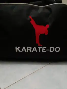 Dijual perlengkapan tanding karate full set merk  senkaido