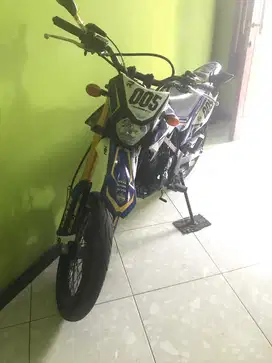 Kawasaki Dtracker SE