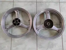 Velg Vixion Velg Vrossi Crome Velg Vixion Crome Velg Vrossi palang 3