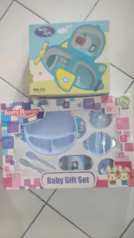 (BARANG BARU) 2 box alat makan bayi Mpasi