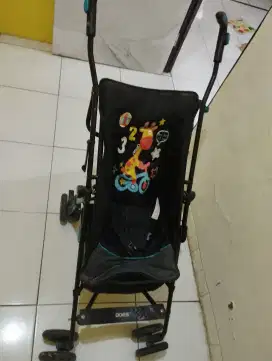 Dijual Cepat Stroller Bayi Merk Does Berfungsi Aman  Langsung Bawa aja