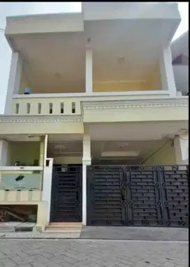 Dijual Rumah Taman Royal 3 Cipondoh kota Tgr