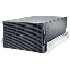 UPS APC SURT192RMXLBP2 / 192V - 3840Vah