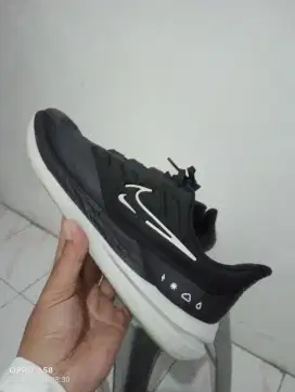 Nike Shield size 42 ori