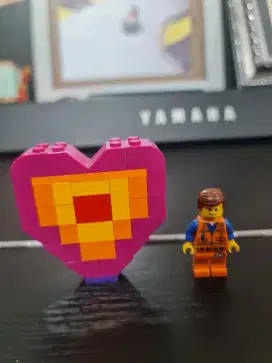 Lego emmet and heart