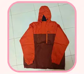 Jaket Gunung Hiking Eiger