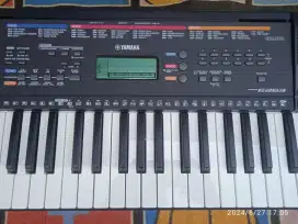 Keyboard Yamaha Psr e263