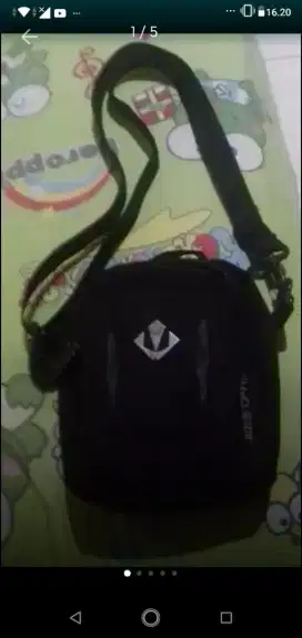 Tas slempang Westpak