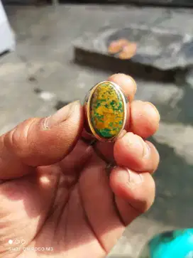 Cincin batu pirus persia