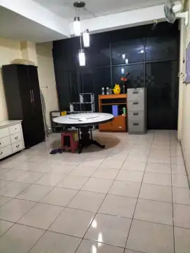 Ruko 3.5 lantai Bandengan, lokasi strategis, bisa KPR